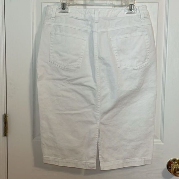Vintage Embroidered Sequined Newport News White Denim Cotton Skirt, 10 - Picture 3 of 4